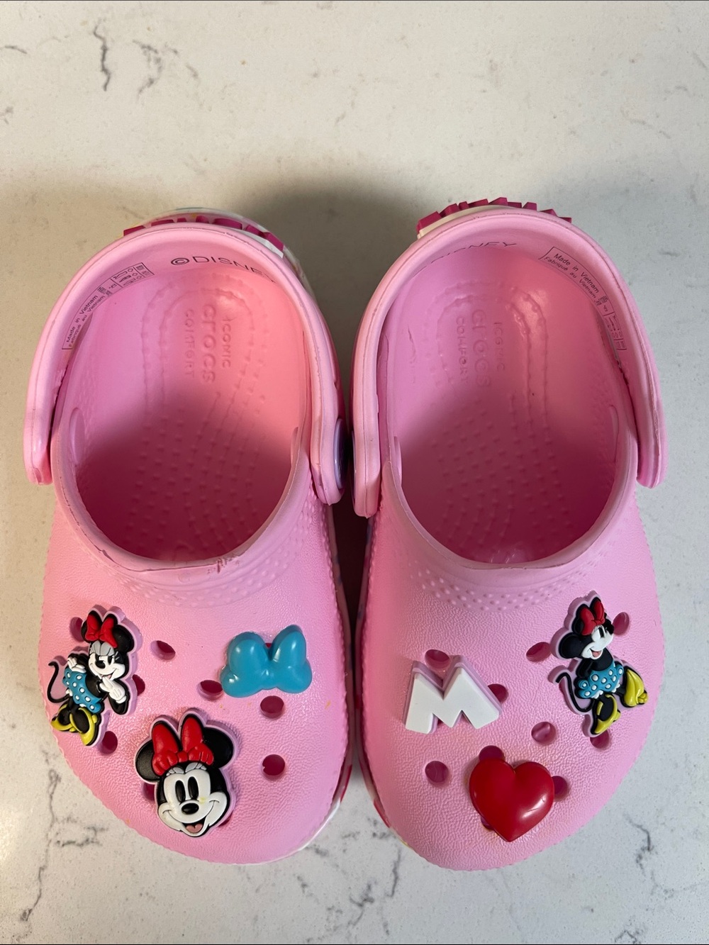 Crocs Kids' x Disney Minnie Mouse Classic Clogs Size 6 Style # 210894 - Picture 4 of 17